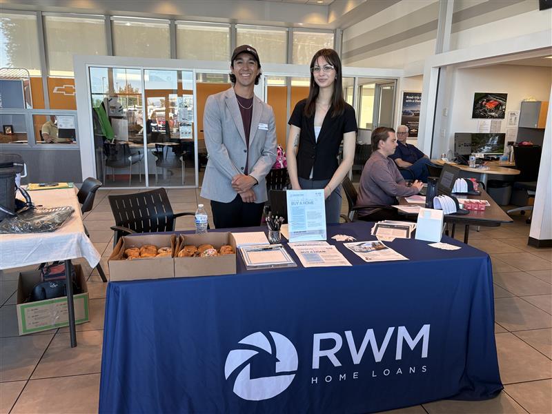 Luis & Emiko #2 - Photo