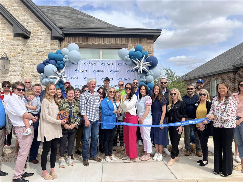 OfficialRibbonCutting1